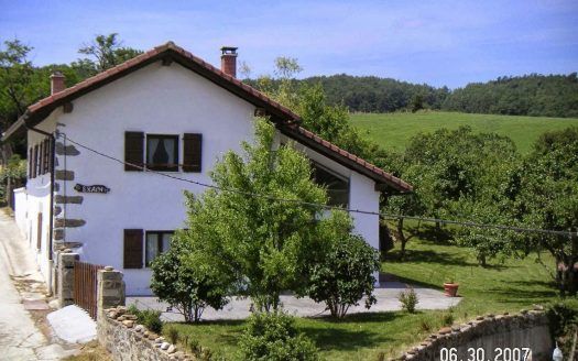 Casa-Rural-en-la-selva-de-Irati-Navarra-Ekain-Elizapea-01