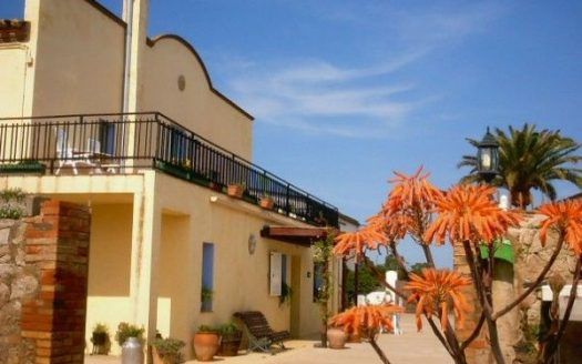 Casa-rural-en-Girona-Can-Selleretas-1